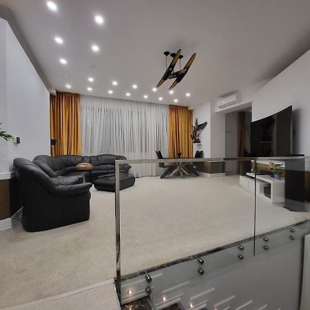 Large Luxury Apartment - Penthouse - Terrace Bukurešť Exteriér fotografie