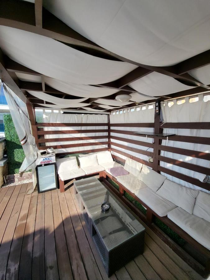 Large Luxury Apartment - Penthouse - Terrace Bukurešť Exteriér fotografie